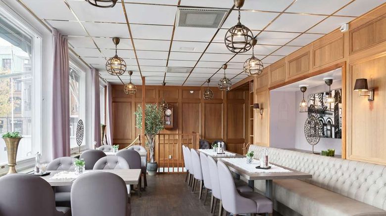 <b>Best Western Vetlanda Stadshotell Restaurant</b>. Images powered by <a href="https://iceportal.shijigroup.com/" title="IcePortal" target="_blank">IcePortal</a>.