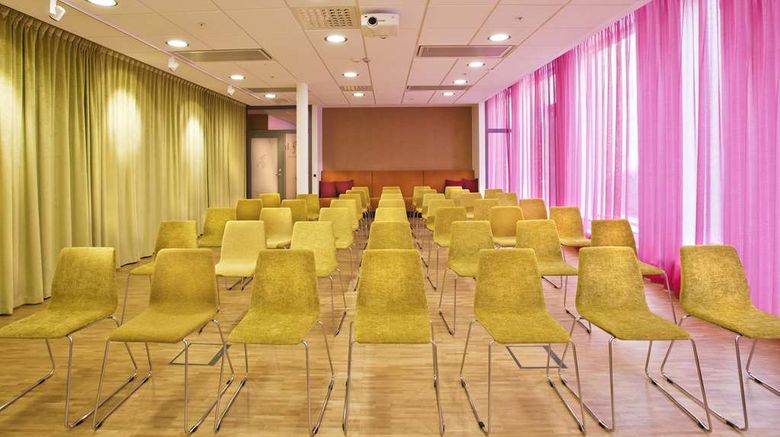 <b>Best Western Plus Time Hotel Meeting</b>. Images powered by <a href="https://iceportal.shijigroup.com/" title="IcePortal" target="_blank">IcePortal</a>.