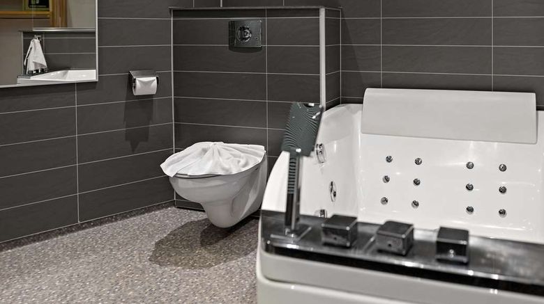 <b>Best Western Hotel Anno 1937 Suite</b>. Images powered by <a href="https://iceportal.shijigroup.com/" title="IcePortal" target="_blank">IcePortal</a>.