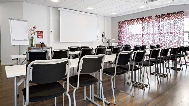 <b>Best Western Hotell Ljungby Meeting</b>. Images powered by <a href="https://iceportal.shijigroup.com/" title="IcePortal" target="_blank">IcePortal</a>.