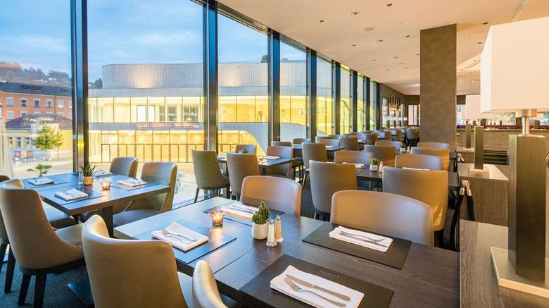 <b>Best Western Premier Central Hotel Leonhard Restaurant</b>. Images powered by <a href="https://iceportal.shijigroup.com/" title="IcePortal" target="_blank">IcePortal</a>.