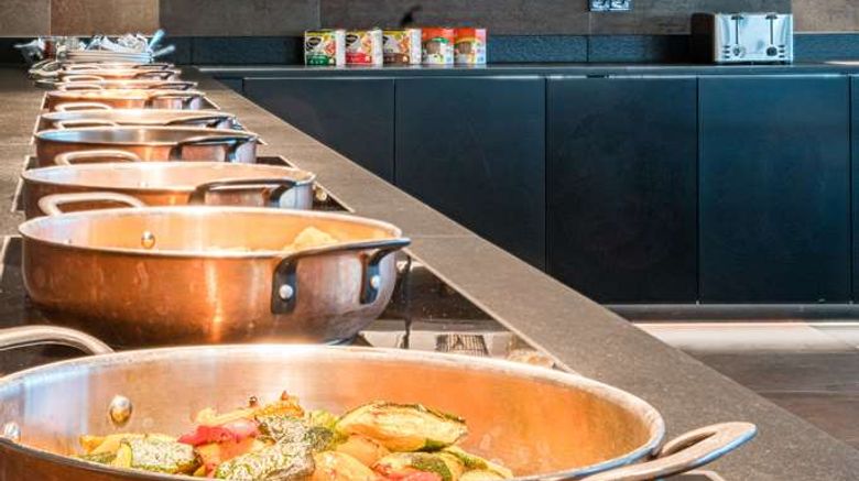 <b>Best Western Premier Central Hotel Leonhard Restaurant</b>. Images powered by <a href="https://iceportal.shijigroup.com/" title="IcePortal" target="_blank">IcePortal</a>.