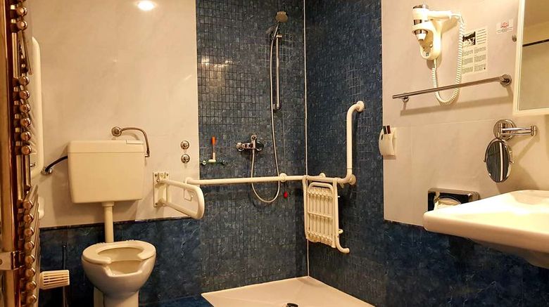 <b>Best Western Premier Hotel Astoria Room</b>. Images powered by <a href="https://iceportal.shijigroup.com/" title="IcePortal" target="_blank">IcePortal</a>.