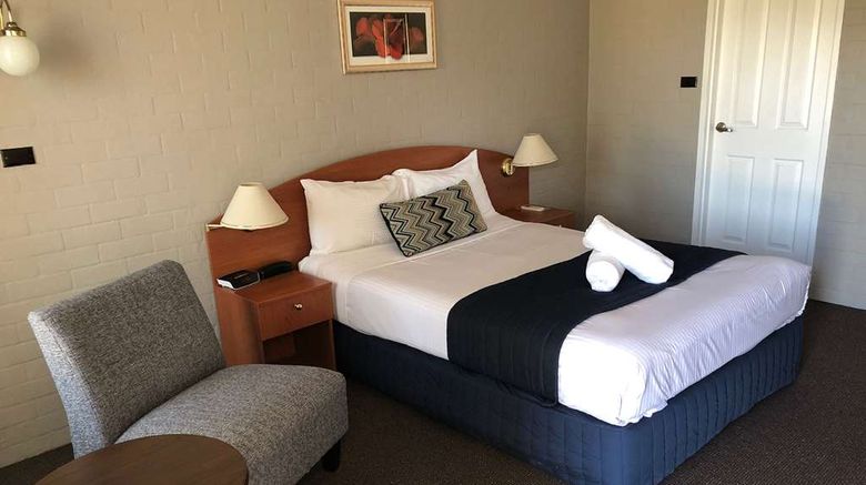<b>Coachman's Inn Motel Room</b>. Images powered by <a href="https://iceportal.shijigroup.com/" title="IcePortal" target="_blank">IcePortal</a>.