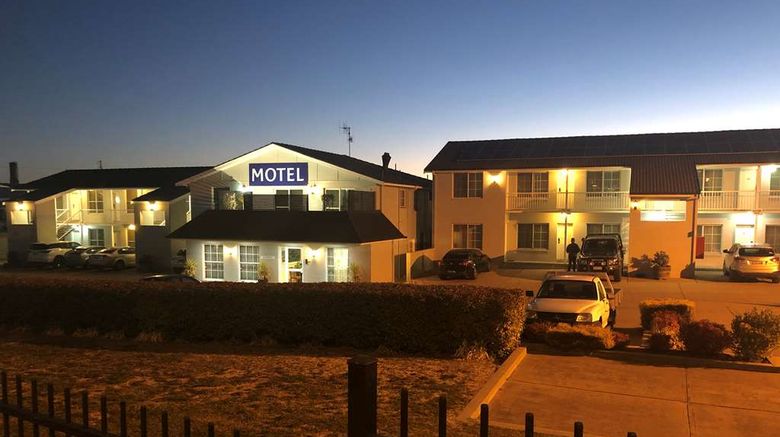 <b>Coachman's Inn Motel Exterior</b>. Images powered by <a href="https://iceportal.shijigroup.com/" title="IcePortal" target="_blank">IcePortal</a>.