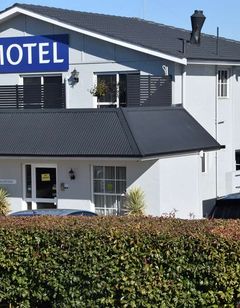 Coachman's Inn Motel