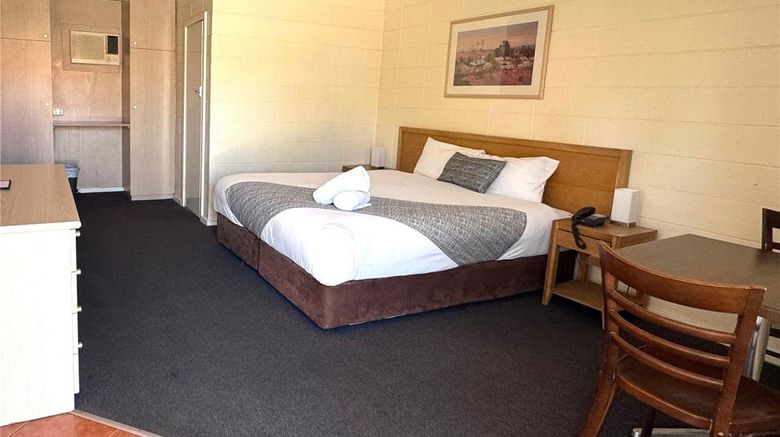<b>Hospitality Kalgoorlie, SureStay by BW Room</b>. Images powered by <a href="https://iceportal.shijigroup.com/" title="IcePortal" target="_blank">IcePortal</a>.