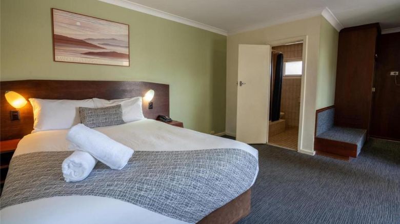 <b>Hospitality Kalgoorlie, SureStay by BW Room</b>. Images powered by <a href="https://iceportal.shijigroup.com/" title="IcePortal" target="_blank">IcePortal</a>.