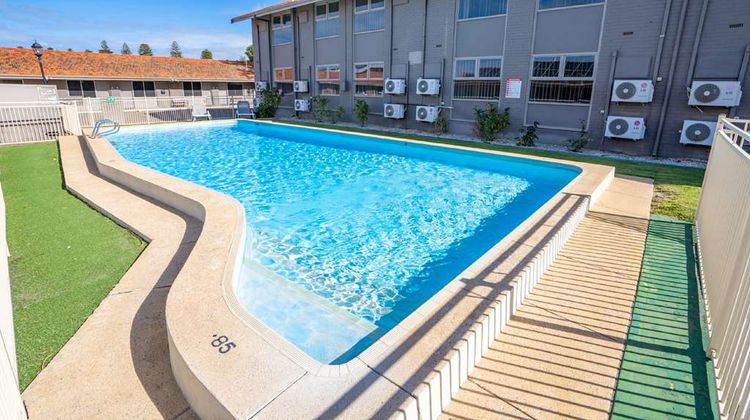Hospitality Esperance, SureStay by BW Pool