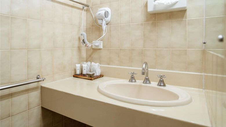 <b>Hospitality Esperance, SureStay by BW Room</b>. Images powered by <a href="https://iceportal.shijigroup.com/" title="IcePortal" target="_blank">IcePortal</a>.