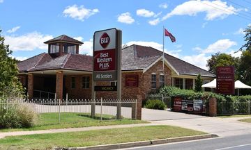 Best Western Plus All Settlers Motor Inn
