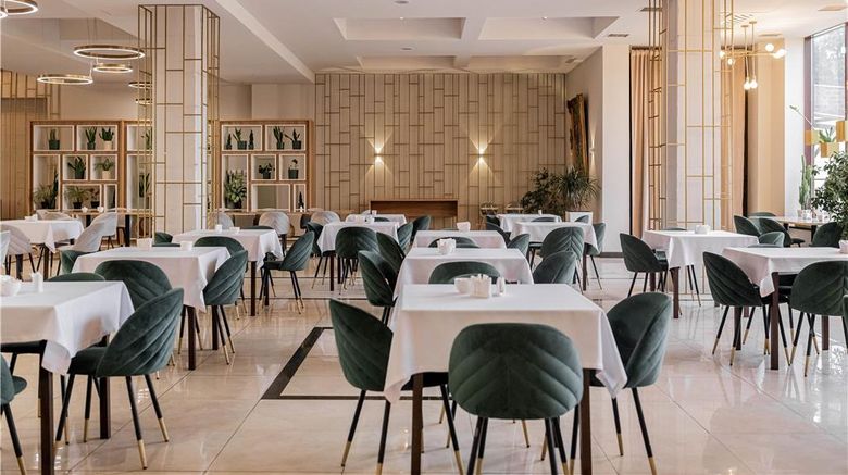 <b>Best Western Plus Atakent Park Hotel Restaurant</b>. Images powered by <a href="https://iceportal.shijigroup.com/" title="IcePortal" target="_blank">IcePortal</a>.