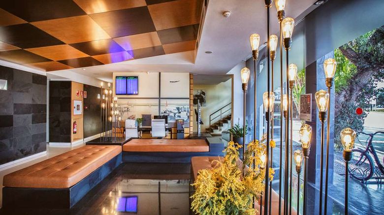 <b>Best Western Plus Hotel Alfa Aeropuerto Lobby</b>. Images powered by <a href="https://iceportal.shijigroup.com/" title="IcePortal" target="_blank">IcePortal</a>.