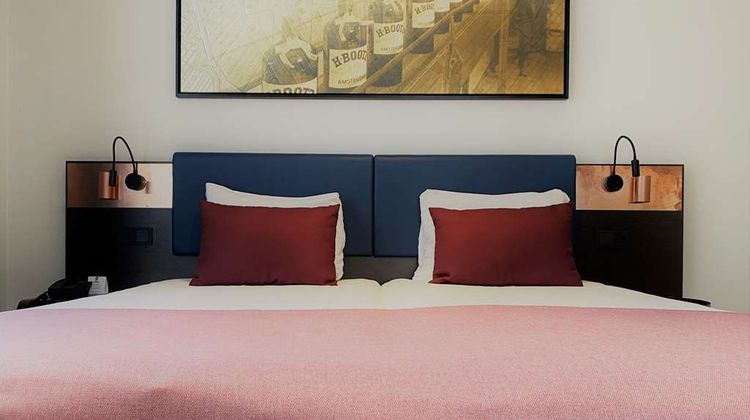 Best Western Dam Square Inn Room