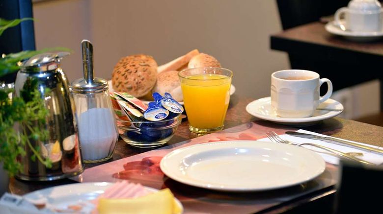 <b>Best Western Dam Square Inn Restaurant</b>. Images powered by <a href="https://iceportal.shijigroup.com/" title="IcePortal" target="_blank">IcePortal</a>.