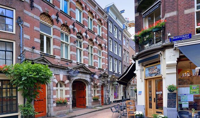 Best Western Dam Square Inn Exterior