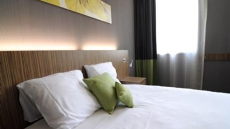 <b>Best Western Hotel Brussels South Room</b>. Images powered by <a href="https://iceportal.shijigroup.com/" title="IcePortal" target="_blank">IcePortal</a>.