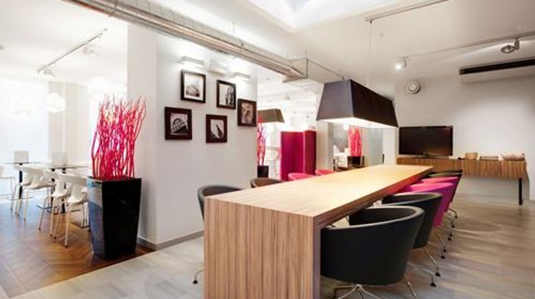 <b>Best Western Hotel Brussels South Restaurant</b>. Images powered by <a href="https://iceportal.shijigroup.com/" title="IcePortal" target="_blank">IcePortal</a>.