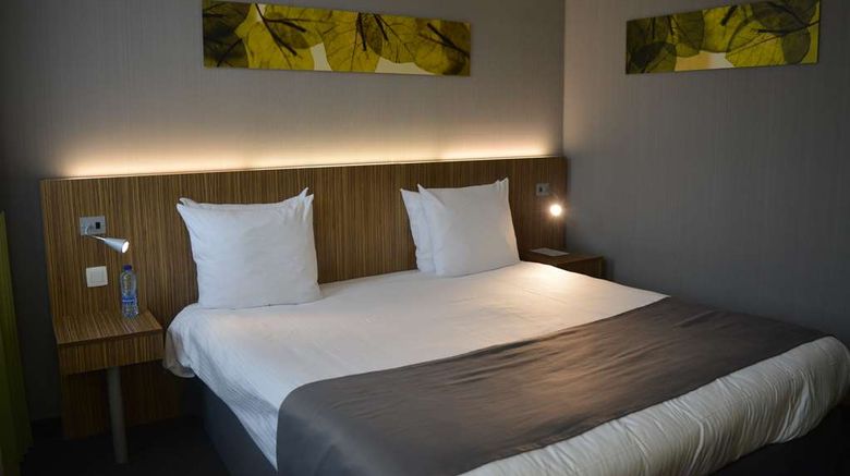 <b>Best Western Hotel Brussels South Room</b>. Images powered by <a href="https://iceportal.shijigroup.com/" title="IcePortal" target="_blank">IcePortal</a>.