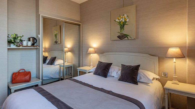 <b>Best Western Grand Hotel de Bordeaux Room</b>. Images powered by <a href="https://iceportal.shijigroup.com/" title="IcePortal" target="_blank">IcePortal</a>.