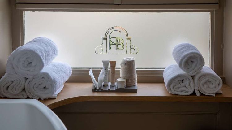 Best Western Grand Hotel de Bordeaux Suite