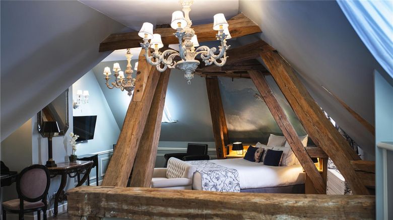 <b>Best Western Premier Grand Monarque Suite</b>. Images powered by <a href="https://iceportal.shijigroup.com/" title="IcePortal" target="_blank">IcePortal</a>.