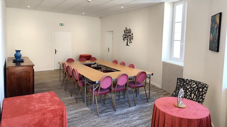 <b>Best Western de Diane Meeting</b>. Images powered by <a href="https://iceportal.shijigroup.com/" title="IcePortal" target="_blank">IcePortal</a>.