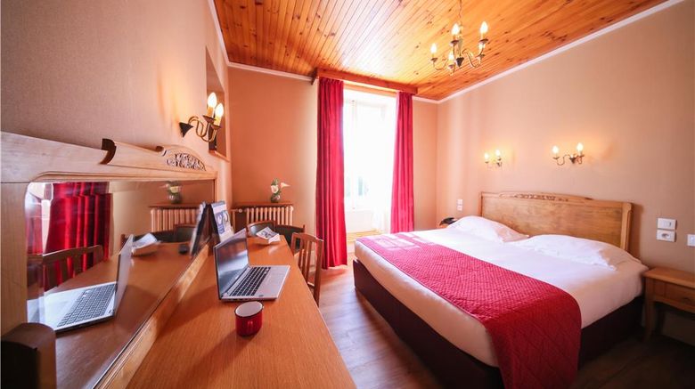 <b>Best Western Grand Hotel De Paris Room</b>. Images powered by <a href="https://iceportal.shijigroup.com/" title="IcePortal" target="_blank">IcePortal</a>.