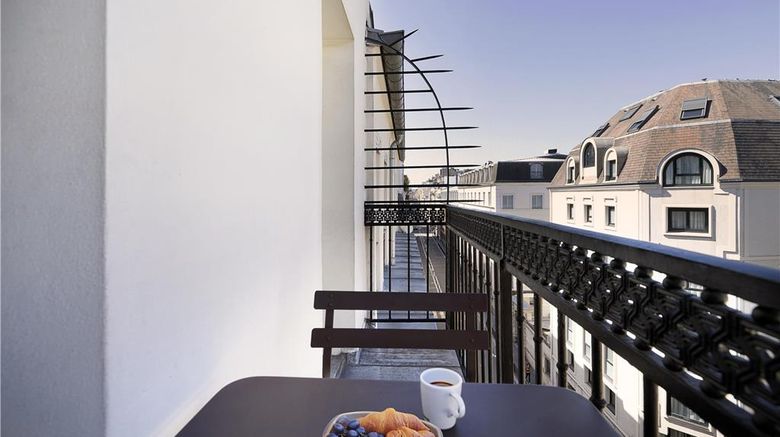 <b>Best Western Aramis Saint-Germain Room</b>. Images powered by <a href="https://iceportal.shijigroup.com/" title="IcePortal" target="_blank">IcePortal</a>.