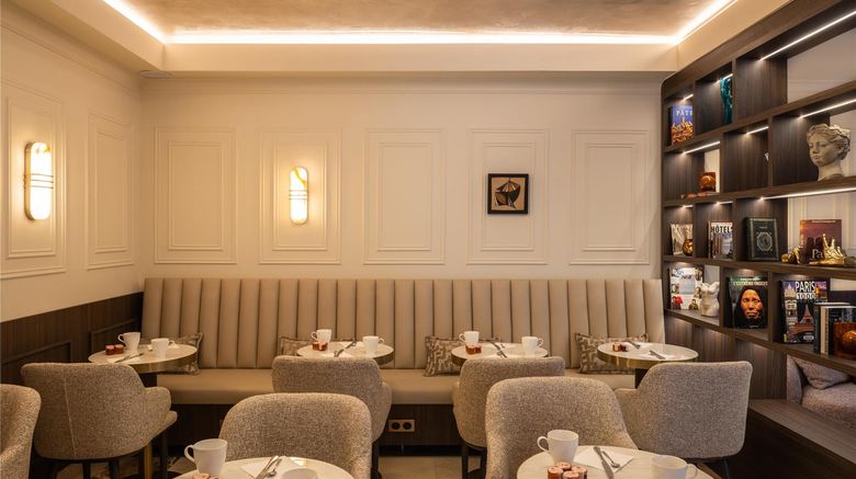 <b>Best Western Au Trocadero Restaurant</b>. Images powered by <a href="https://iceportal.shijigroup.com/" title="IcePortal" target="_blank">IcePortal</a>.