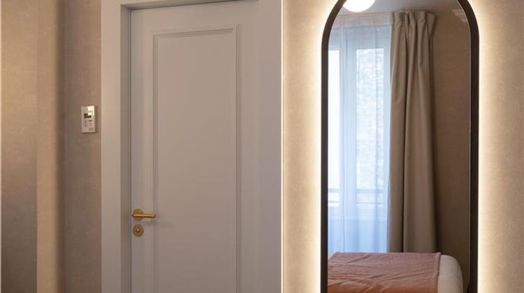 Best Western Au Trocadero Room
