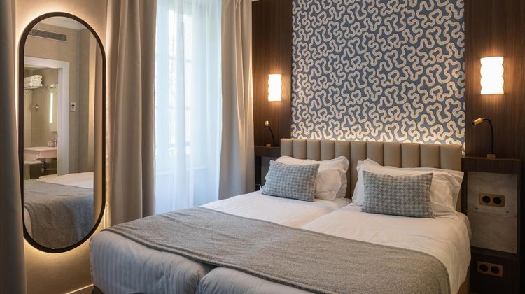 Best Western Au Trocadero Room