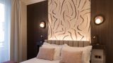 Best Western Au Trocadero Room