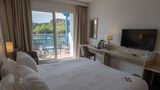 Best Western Plus Le Roof Suite