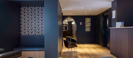 Hotel Le Petit Chomel Lobby