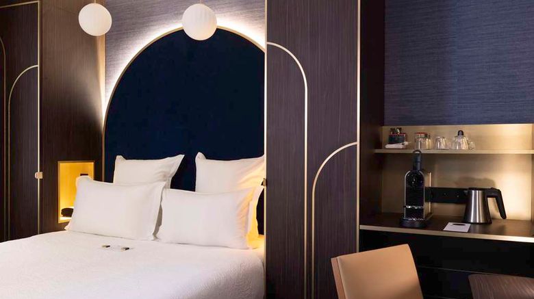 <b>Hotel Le Petit Chomel Room</b>. Images powered by <a href="https://iceportal.shijigroup.com/" title="IcePortal" target="_blank">IcePortal</a>.