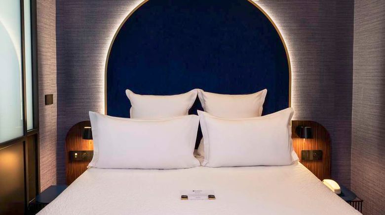 <b>Hotel Le Petit Chomel Room</b>. Images powered by <a href="https://iceportal.shijigroup.com/" title="IcePortal" target="_blank">IcePortal</a>.