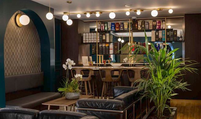 Hotel Le Petit Chomel Lobby