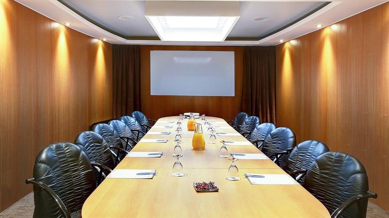<b>Best Western De La Poste Meeting</b>. Images powered by <a href="https://iceportal.shijigroup.com/" title="IcePortal" target="_blank">IcePortal</a>.