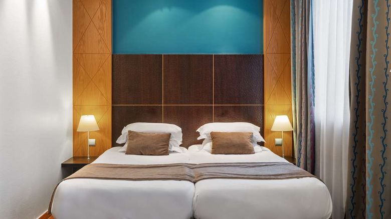 <b>Best Western Plus Monopole Metropole Room</b>. Images powered by <a href="https://iceportal.shijigroup.com/" title="IcePortal" target="_blank">IcePortal</a>.