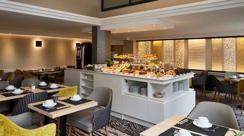 <b>Best Western Plus Hotel Carlton Restaurant</b>. Images powered by <a href="https://iceportal.shijigroup.com/" title="IcePortal" target="_blank">IcePortal</a>.
