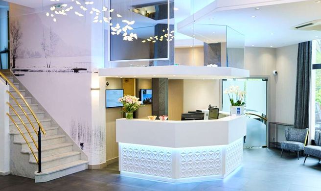 Best Western Plus Hotel Carlton Lobby