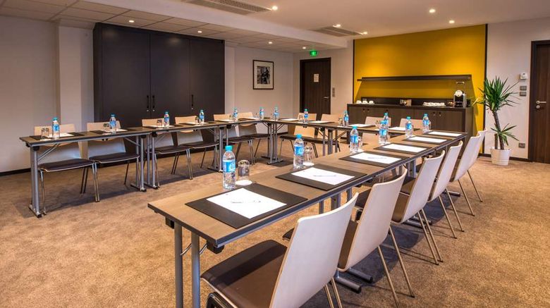 <b>Best Western Premier Hotel de la Paix Meeting</b>. Images powered by <a href="https://iceportal.shijigroup.com/" title="IcePortal" target="_blank">IcePortal</a>.