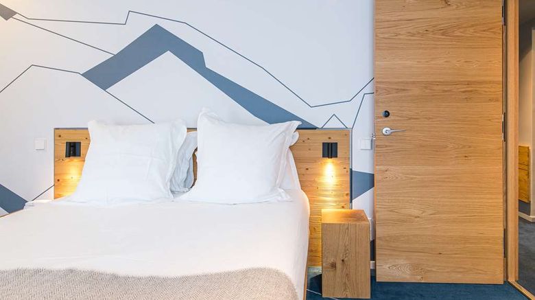 <b>Best Western Chalet les Saytels Room</b>. Images powered by <a href="https://iceportal.shijigroup.com/" title="IcePortal" target="_blank">IcePortal</a>.