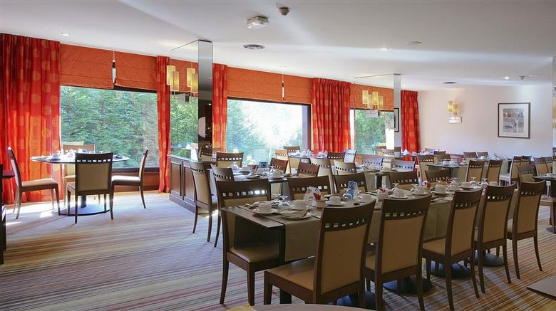 <b>Best Western Plus Hostellerie Du Vallon Restaurant</b>. Images powered by <a href="https://iceportal.shijigroup.com/" title="IcePortal" target="_blank">IcePortal</a>.