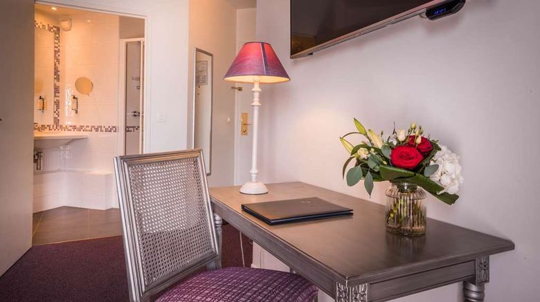 <b>Best Western Plus Hostellerie Du Vallon Room</b>. Images powered by <a href="https://iceportal.shijigroup.com/" title="IcePortal" target="_blank">IcePortal</a>.