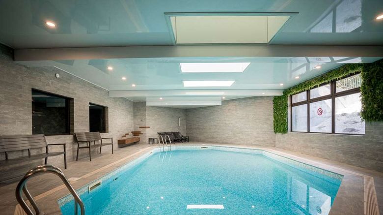 <b>Best Western Plus Hostellerie Du Vallon Pool</b>. Images powered by <a href="https://iceportal.shijigroup.com/" title="IcePortal" target="_blank">IcePortal</a>.