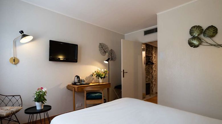 <b>Best Western l'Orangerie Room</b>. Images powered by <a href="https://iceportal.shijigroup.com/" title="IcePortal" target="_blank">IcePortal</a>.