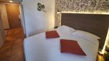 <b>Best Western l'Orangerie Room</b>. Images powered by <a href="https://iceportal.shijigroup.com/" title="IcePortal" target="_blank">IcePortal</a>.