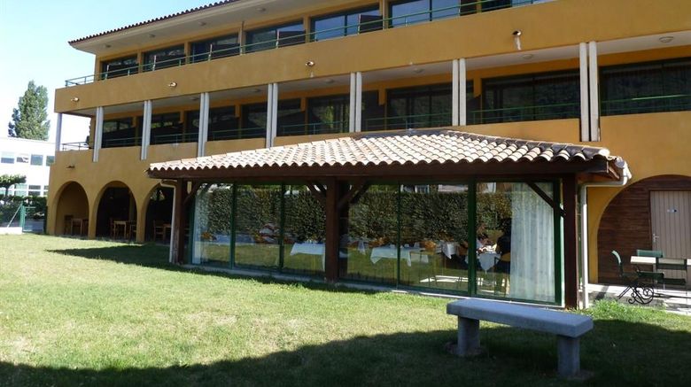 <b>Sure Hotel Gemenos en Provence Exterior</b>. Images powered by <a href="https://iceportal.shijigroup.com/" title="IcePortal" target="_blank">IcePortal</a>.